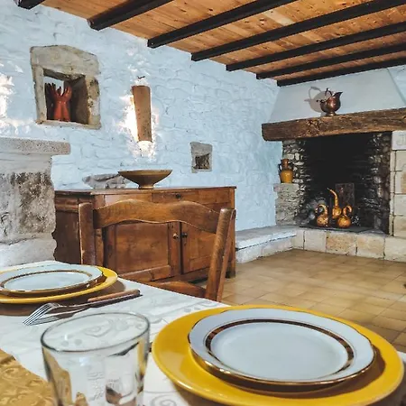 Domaine De La Santonne Bed & Breakfast Apt